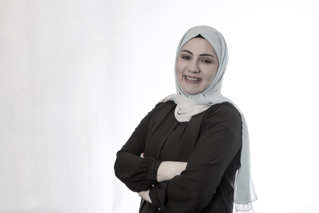 79e89fdc173fed118526a1d32e1aac61 Fatima Choukeir